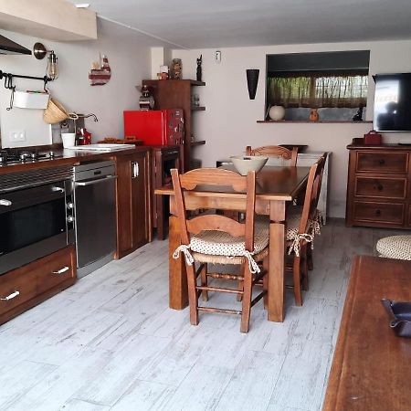 מאיירנה דל אלחראפה Un Apartamento Vacacional Con Detalles De Un Hogar מראה חיצוני תמונה
